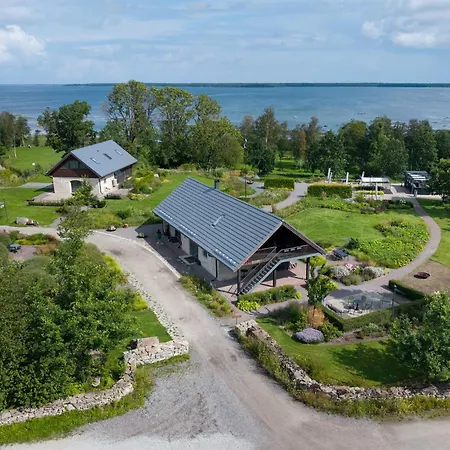 Taju Semesteranläggning (resort) *